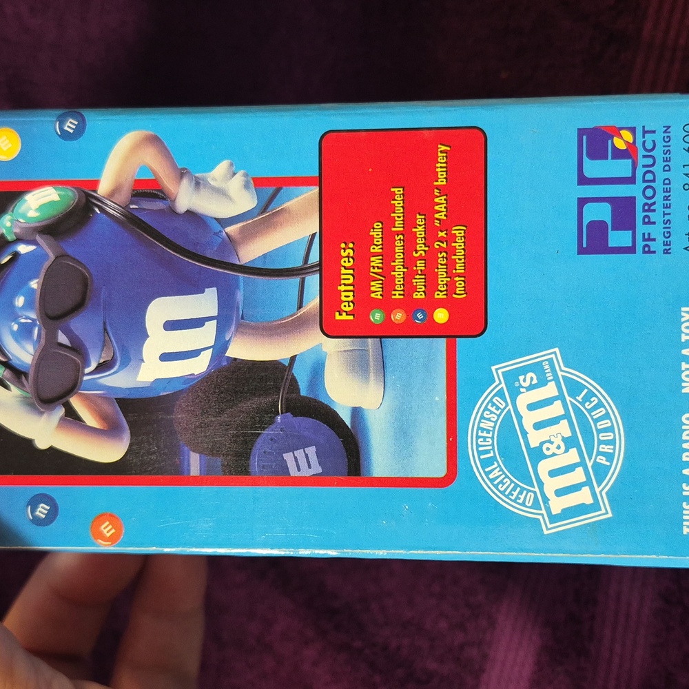 M&M's Blue Character Radio with Headphones Collectors Series - Picture 8 of 8